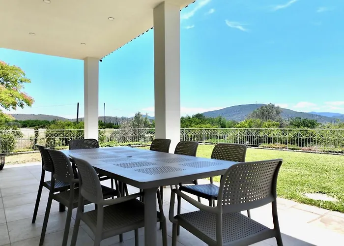 Villa Vakoufia *
